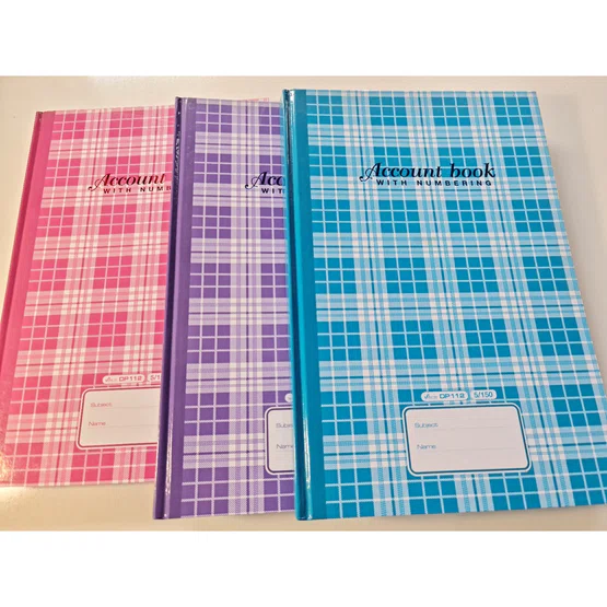 สมุดบัญชีแบบมีเลขหน้า DP112-002X ( 5/150 ) หนา 70 แกรม 152 แผ่น ขนาด 210 x 320 มม ยี่ห้อ Silver pins  1 เล่ม