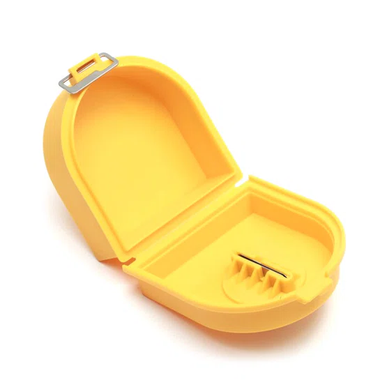 OLFA โอฟ่า รุ่น DC-2 กล่องหักใบมีดคัตเตอร์  1 ชิ้น