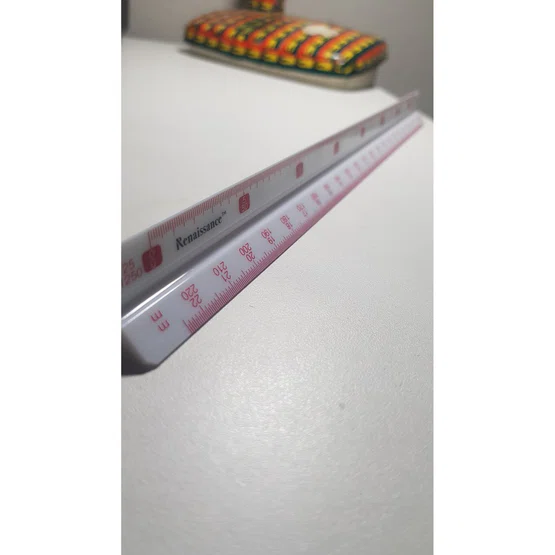 Renaissance triangular scale ruler ไม้สเกลสามเหลี่ยม มาตราส่วน 1:10-1:250   1 ชิ้น