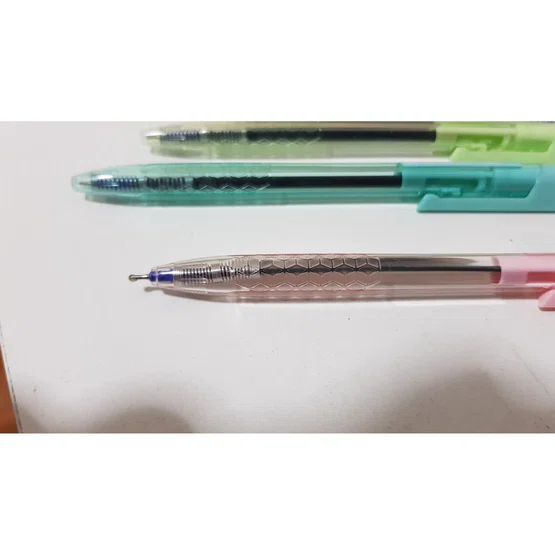 ปากกาลูกลื่น หมึกน้ำเงิน เส้น 0.7mm Deli รุ่น Arrow Q03236 Ball point pen