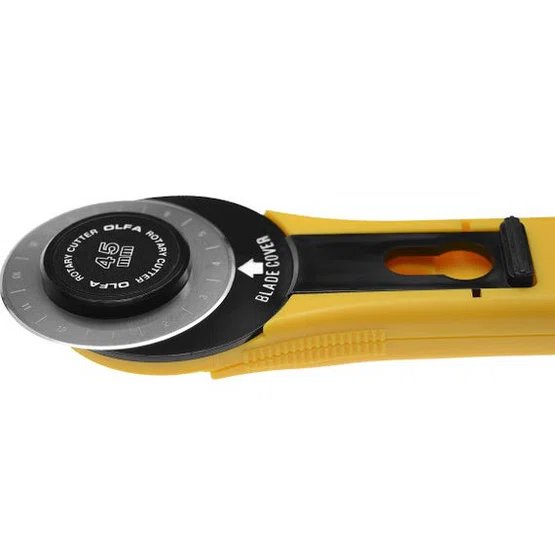 มีดคัตเตอร์ Rotary Cutter OLFA RTY-2/G ใบมีดแบบวงล้อ  จำนวน 1 ชิ้น