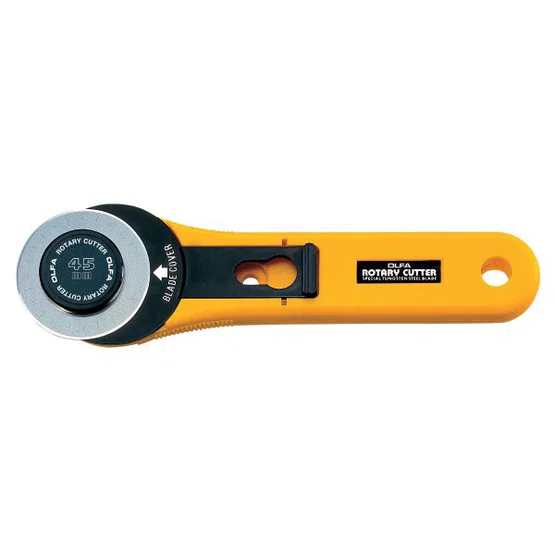 มีดคัตเตอร์ Rotary Cutter OLFA RTY-2/G ใบมีดแบบวงล้อ  จำนวน 1 ชิ้น