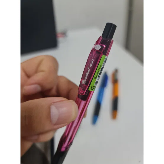 ปากกาลูกลื่น 0.7 มม Quantum รุ่น 600 หมึกน้ำเงิน ด้ามคละสี จำนวน 1 แท่ง