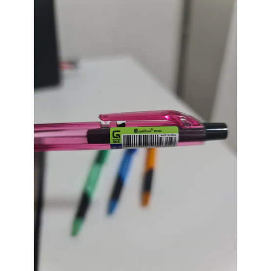 ปากกาลูกลื่น 0.7 มม Quantum รุ่น 600 หมึกน้ำเงิน ด้ามคละสี จำนวน 1 แท่ง