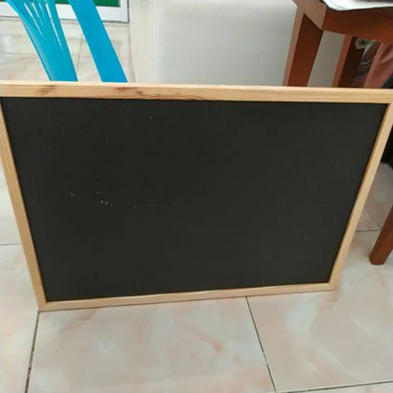 กระดานดำ คุณภาพดี ขนาด 60x90 ยี่ห้อ HAWK drawing black board